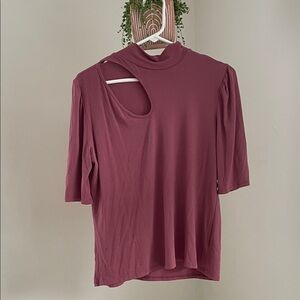 Kim & Cami Berry Short Sleeve Top